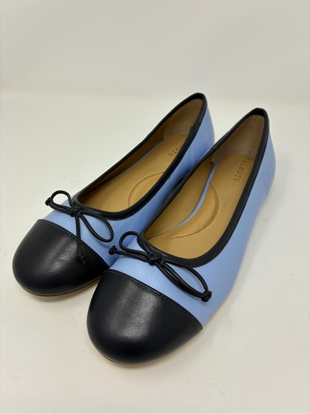 Talbots Ladies Blue and Black Cap-Toe Ballet Flats leather 9.5